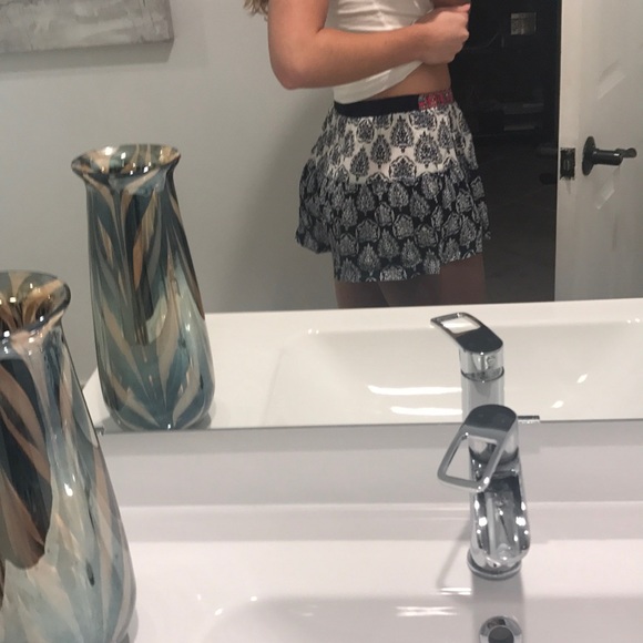 Super cute bohemian shorts!! - Picture 3 of 4